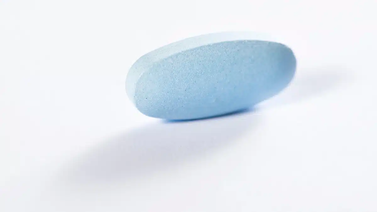 is cenforce 100 mg a blue pill