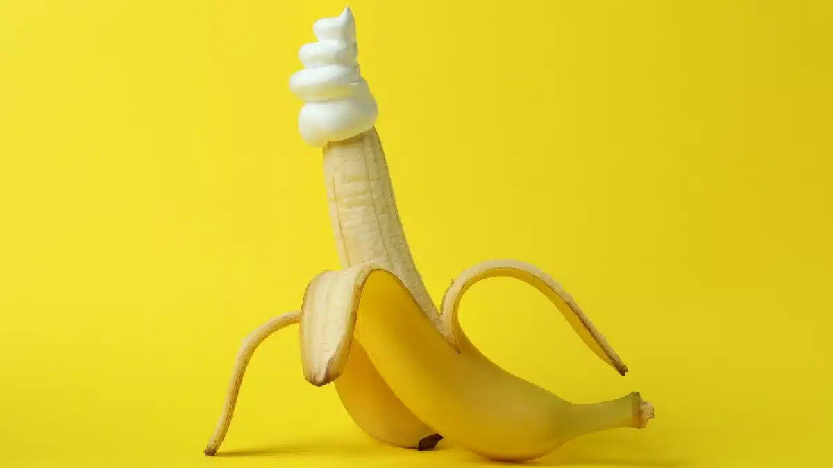 A banana that is similar to an erection