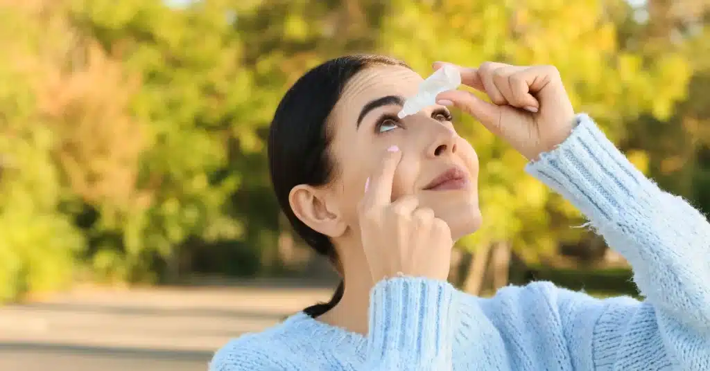 Use eyedrop