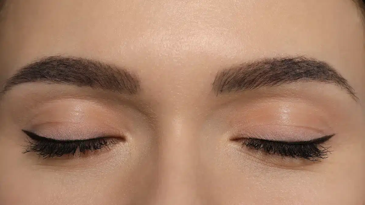 does careprost work on eyebrow