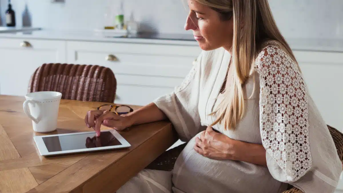 is careprost safe to use during pregnancy or breastfeeding