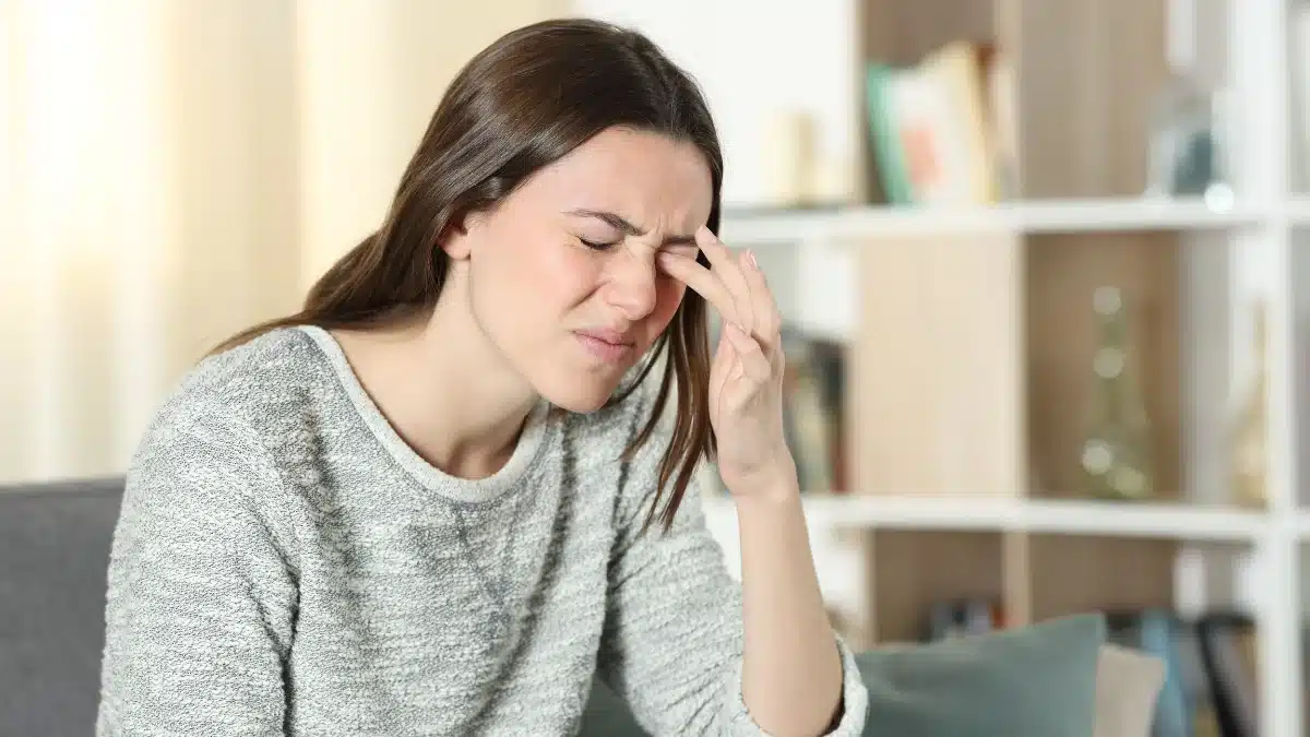 is pink eye painful