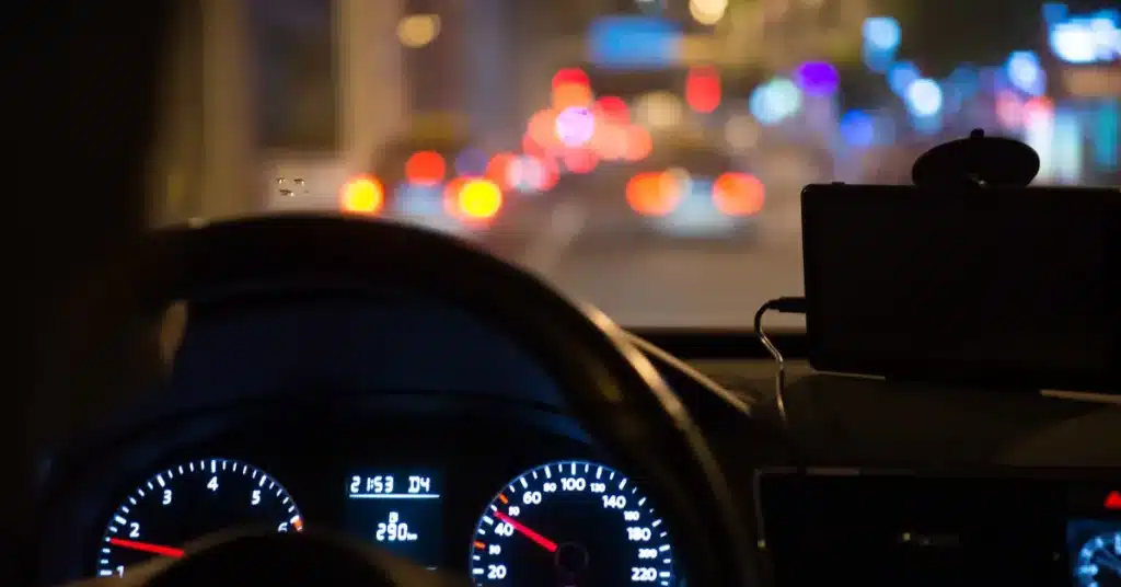 Night driving (sensitivity to glare)