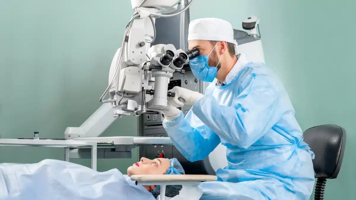 eye floater treatment